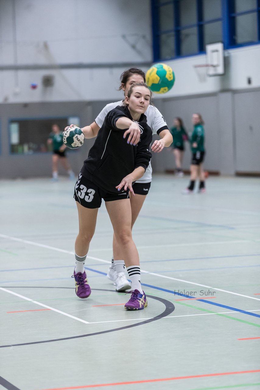 Bild 81 - Frauen ETV 3 - NieWa 3 : Ergebnis: 25:20